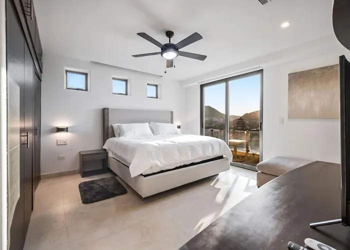 6th Floor One Medano - Quiet Side * Cabo San Lucas